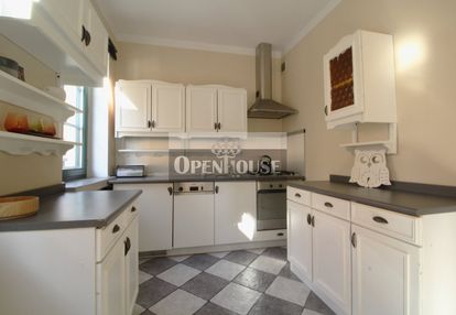 Kawalerka z piwnicą w doskonałej lokalizacji - sta