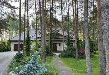 Dom z leśnym ogrodem w Chotomowie - bezpośrednio