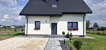 Nowy, umeblowany dom 117m². działka 1052m
