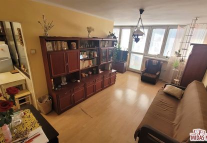 36,80m2 , 3 piętro, 2 pokoje balkon centrum