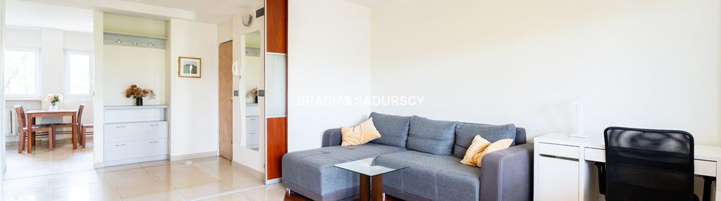 3-pokojowe mieszkanie z loggią- zawodzie