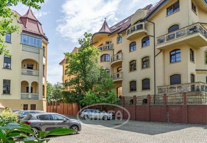 Unikalny apartament w secesyjnej willi - borek