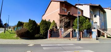 Przestronny dom z dużym ogrodem na sprzedaż!
