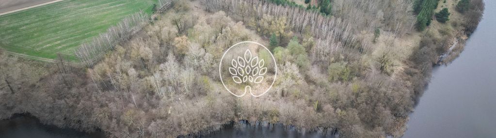 Działka 1,63 ha z 225m lini brzegowej nad jeziorem