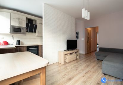 3-pok. 56 m2, balkon, os. avia, miejsce postojowe.