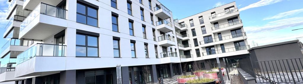 Gotowe do odbioru! tramwaj, autobus 300 m