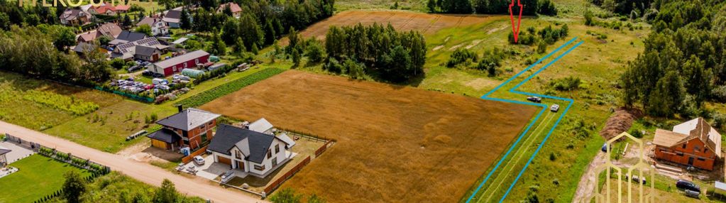 Działka z warunkami zabudowy  brończany 900 m2