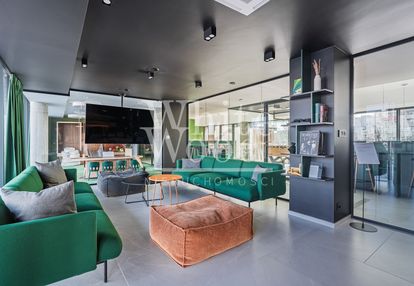 Apartament z dwoma balkonami i widokiem na zatokę