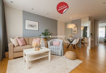 Apartament 2, 3 pokoje z balkonem podgórze