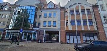 Kawalerka z wydz. sypialnią w centrum z miejscem parkingowym