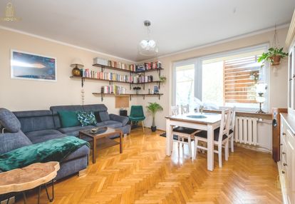 *trzy pokoje*ul.ciepła*2 piętro* balkon*parking