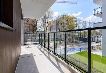 3 pok. balkon 9 m2 | galeria bronowice