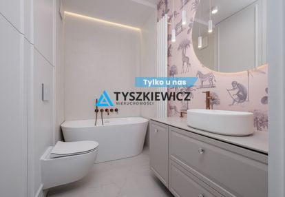 Kompaktowe mieszkanie na osiedlu z prywatnym lasem