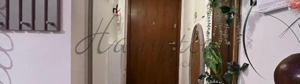 Apartament w przedwojennej kamienicy -stara praga