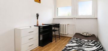 3 niezależne pokoje + balkon | osobna kuchnia