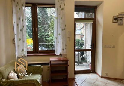 Wawel/jubilat - kawalerka/ pełna własność