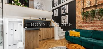 Loftowy apartament w sercu warszawy