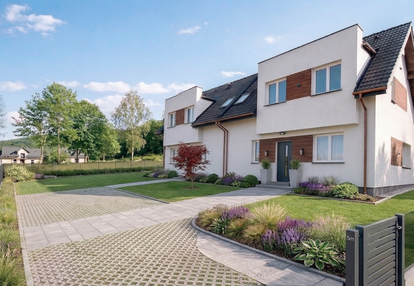 Nowoczesny bliźniak wykończony pod lasem 116m2