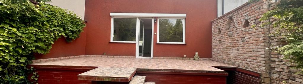 Dom strzeszyn w zabudowie szeregowej