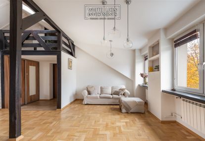 4,5 m wysokości |4/ 5 pokoi 129 m2 | mokotów