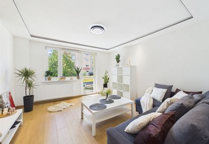 3-pokojowe mieszkanie z balkonem 1piętro reden