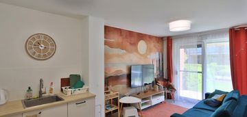 Nadmorski apartament - jantar