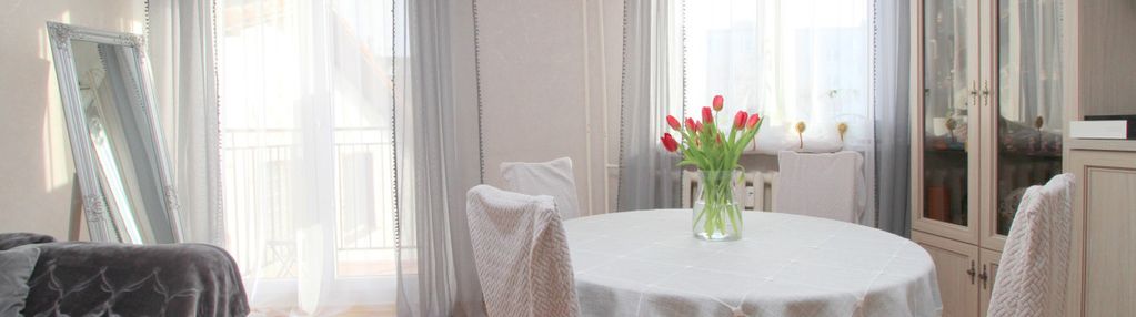 | osiedle sobieskiego | jasne | balkon |