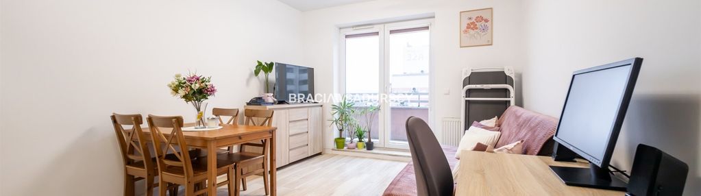 2 pok. duży balkon, blisko zalew bagry, do wejścia