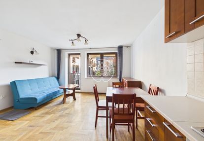 Jasne / balkon / duża piwnica