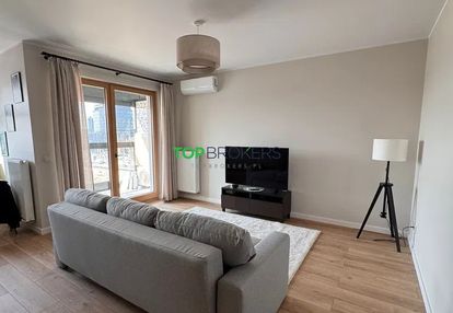 Luksusowe 2 pokoje w centrum, klimatyzacja, garaż