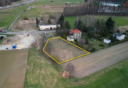 Działka pod zabudowę mieszkaniowo - usługową