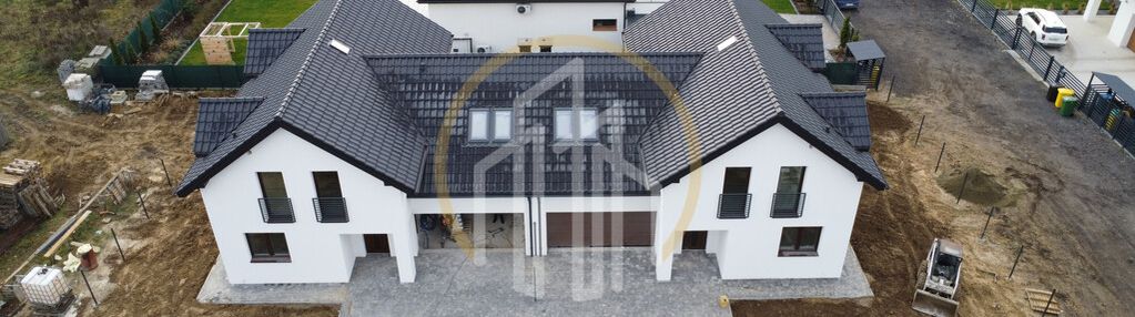 Dom w stanie deweloperskim na obrzeżach miasta