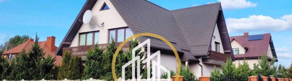 Wolnostojący, 2 garaże, ogrodzony, jezioro