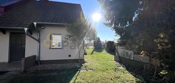 Lokal mieszkalny z ogródkiem. i pom. gospodarczym.