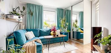 **nowe miasto** 2 oddzielne pokoje** cegła**2002