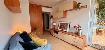 Dwupokojowe mieszkanie z loggią. winda w budynku. 3 piętro.