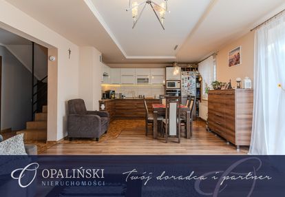 Dom z ogrodem i garażem umeblowany i wyposażony