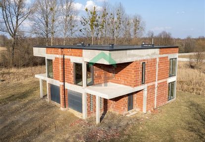 Dom na sprzedaż w doskonałej lokalizacji - dźbów