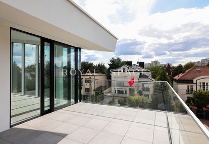 Ekskluzywny apartament z tarasem na dachu!