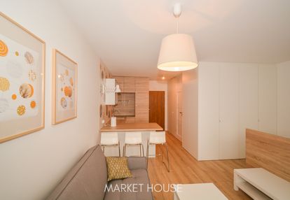 Kawalerka przy ul.pow.śląskich z m. postojowym