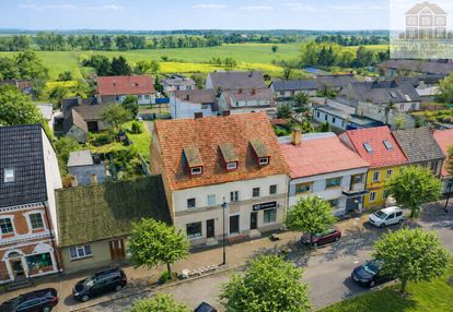 Kamienica w rynku | lokale + mieszkania