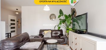 Wygodne mieszkanie 3 pokojowe z balkonem.