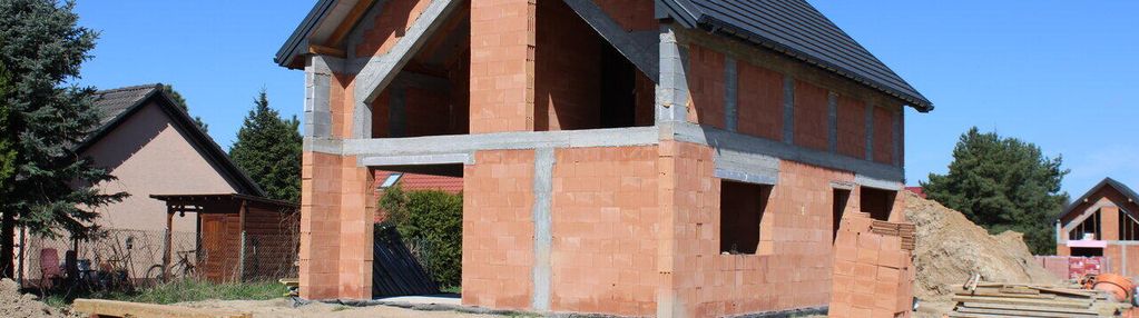 Domy w stanie surowym otwartym