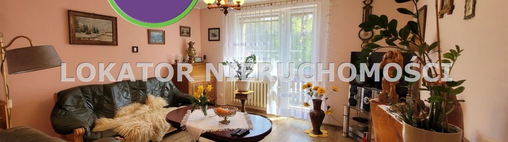 Kaczory, mały i zadbany domek