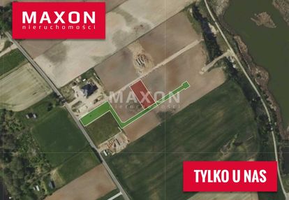 Działka budowlana nad jeziorem 1 004 mkw.