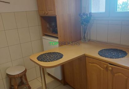 Rozkładowe 3 pokoje obok metra