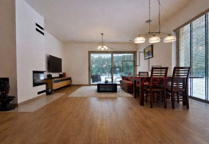 Nowoczesny dom parterowy, wysoki standard.