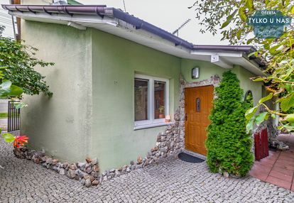 Przytulny dom w mieście – 3 pokoje, ogródek