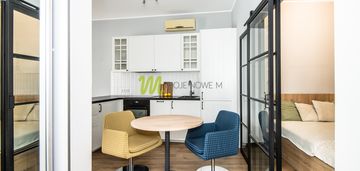 Stylowe z klimatyzacją, miejscem postojowym, wilda