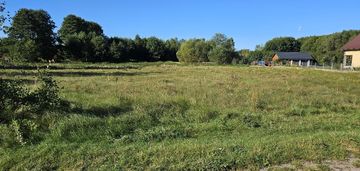 Działka w centrum wsi wawrochy k. szczytna